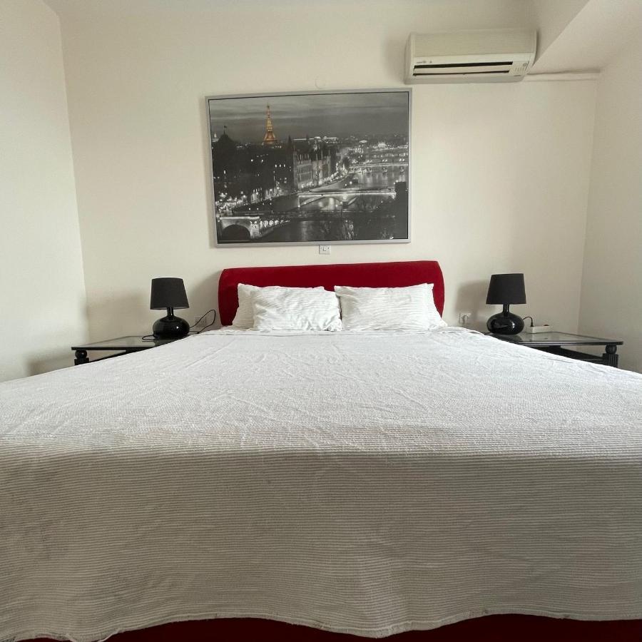 Silent Area With Pretty View Apartment. * Tolón